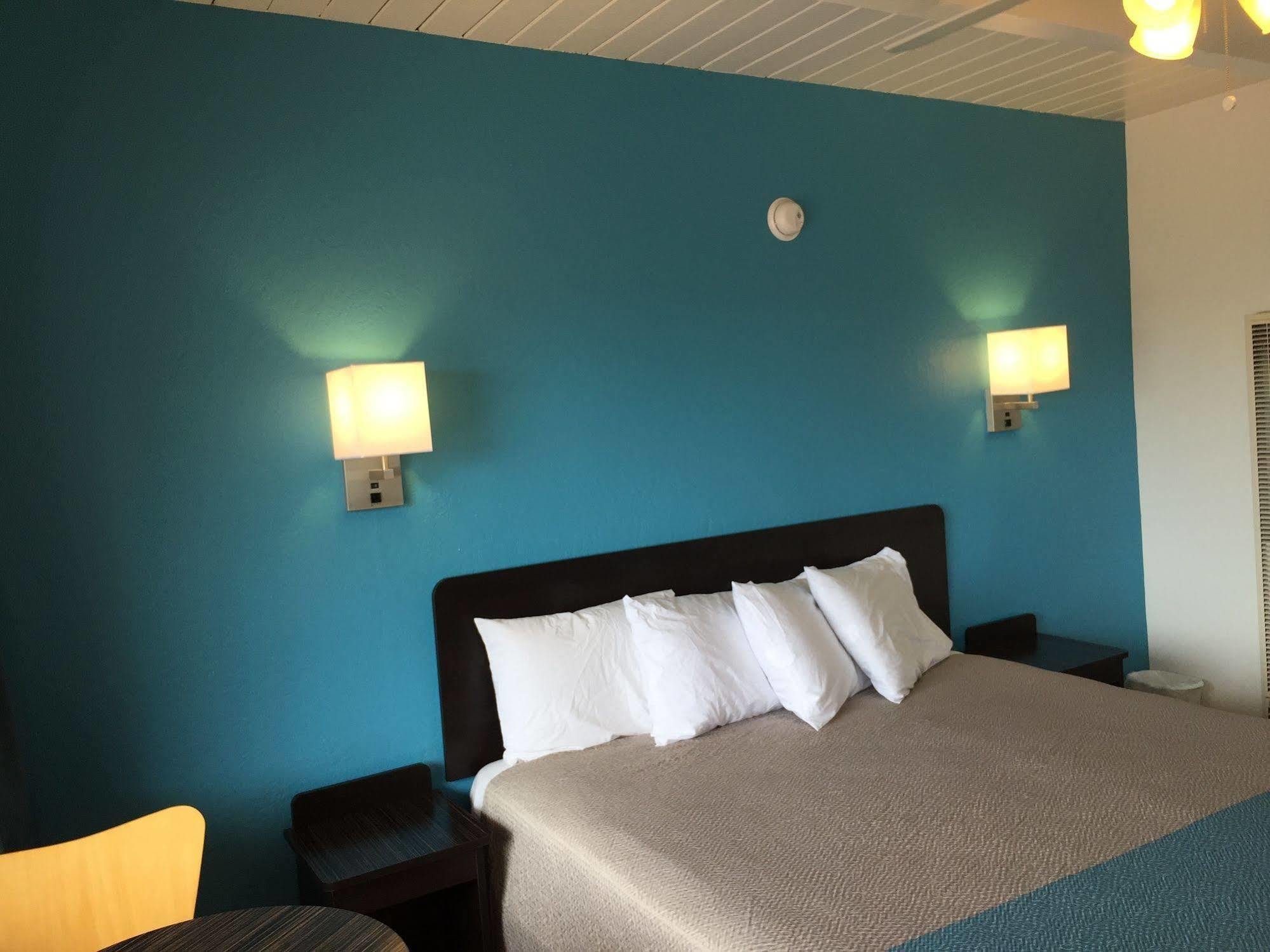 Motel 6 Pismo Beach Ca Pacific Ocean Exterior photo